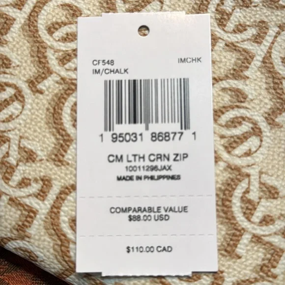 Coach NWT Designer Tan and Cream Wristlet - Picture 5 of 6